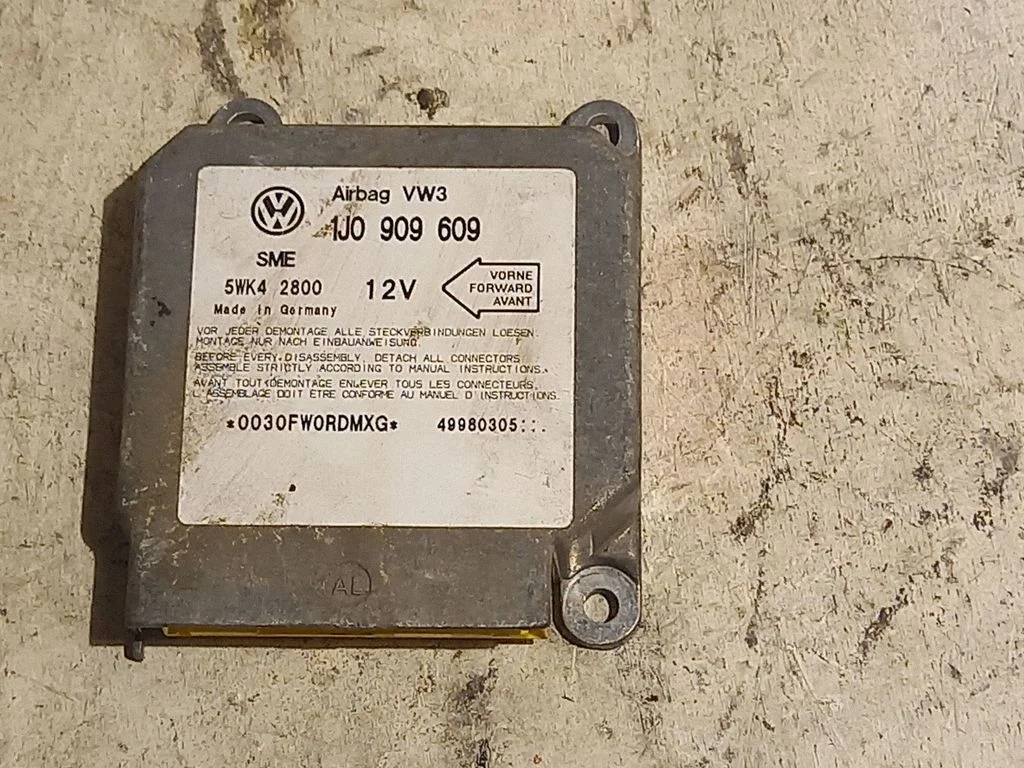 Turvapatjade juhtplokk – Volkswagen Golf IV (1998-2005)