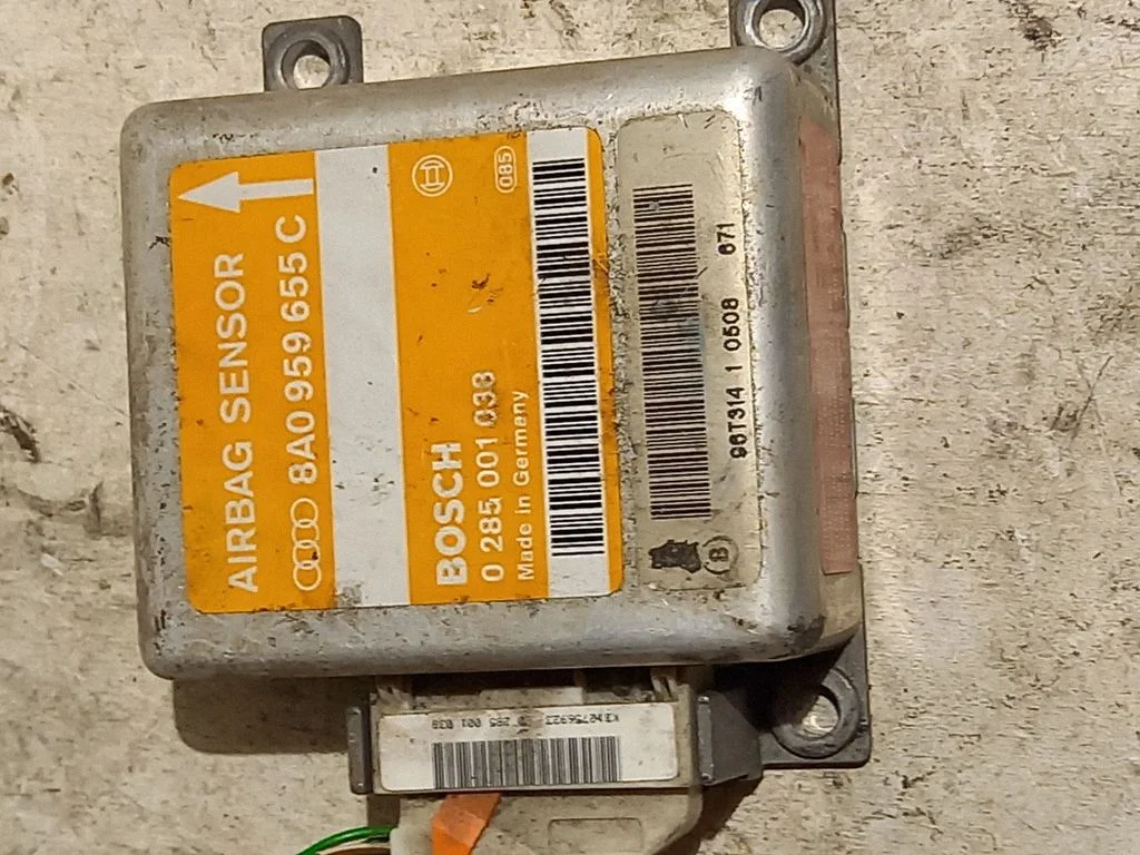 Drošības spilvenu vadības bloks 8A0959655C