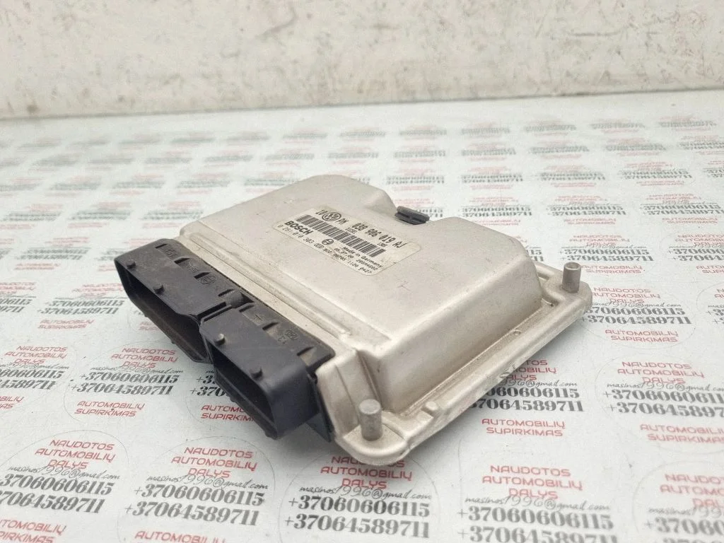 Dzinēja vadības bloks 038906019AJ