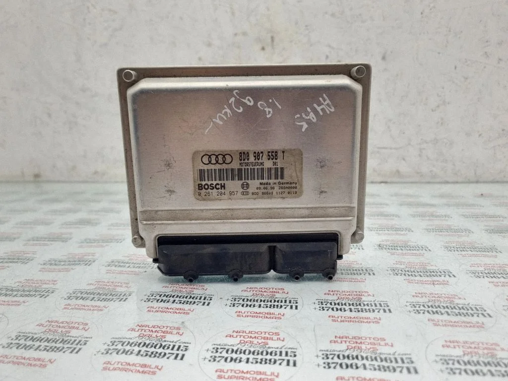 Dzinēja vadības bloks 8D0907558T