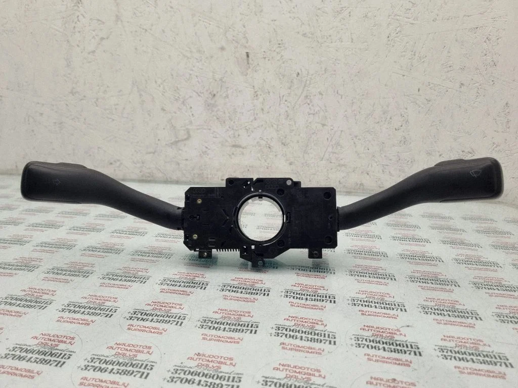 Wiper turn signal indicator stalk/switch 8L0953513
