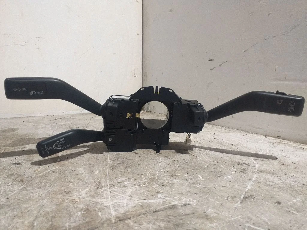 Wiper turn signal indicator stalk/switch 3C9953513B
