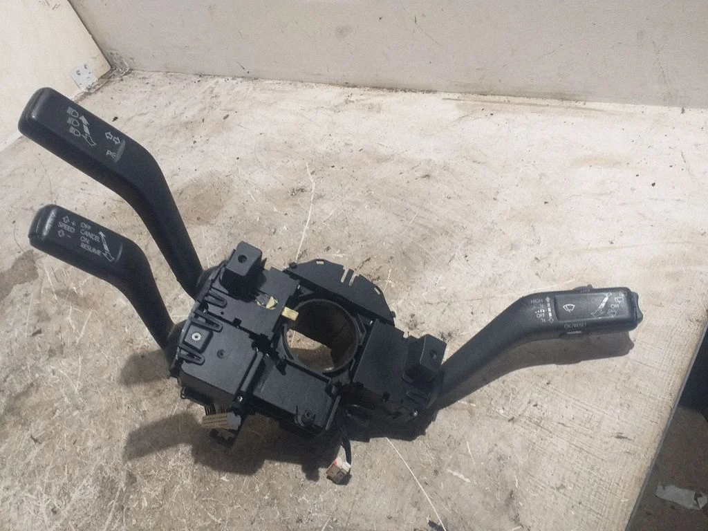 Wiper turn signal indicator stalk/switch 3C9953513S