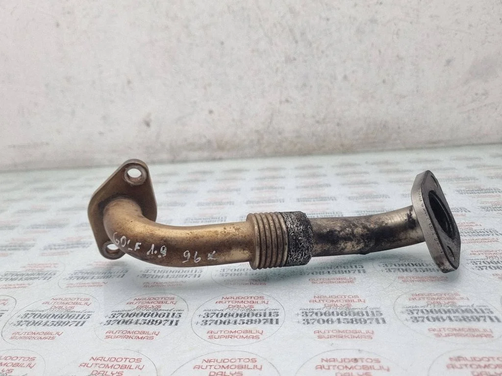 EGR valve line/pipe/hose 038131521AD
