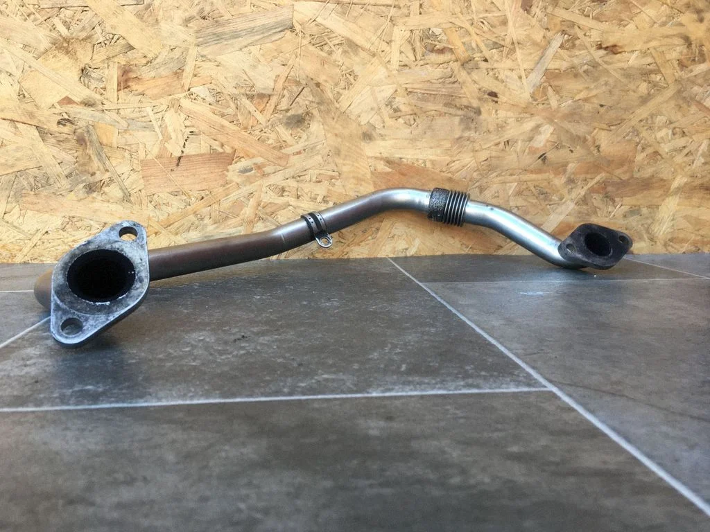 EGR valve line/pipe/hose 03G131521
