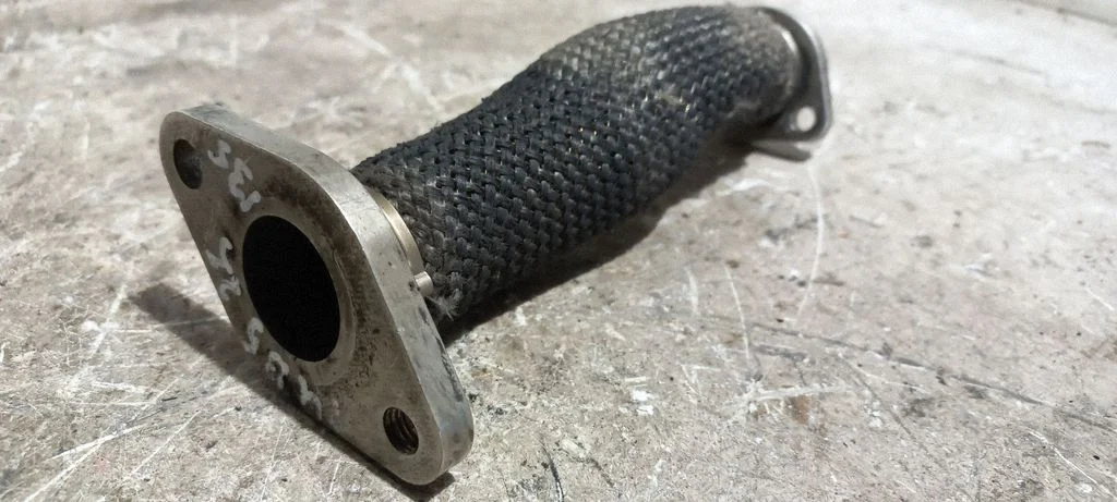 EGR valve line/pipe/hose