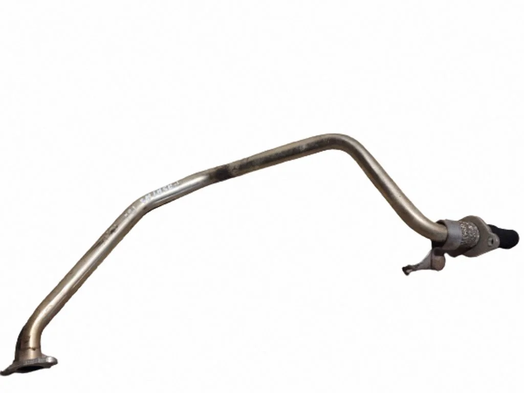 EGR valve line/pipe/hose 06F131521M