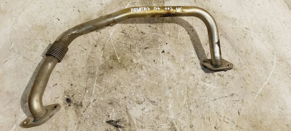 EGR valve line/pipe/hose 03G131521D