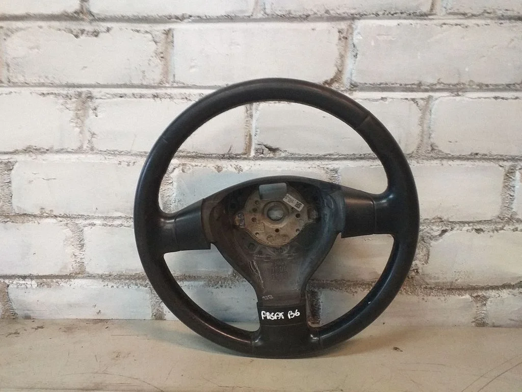 Steering wheel – Volkswagen Passat B6 (2005-2010)