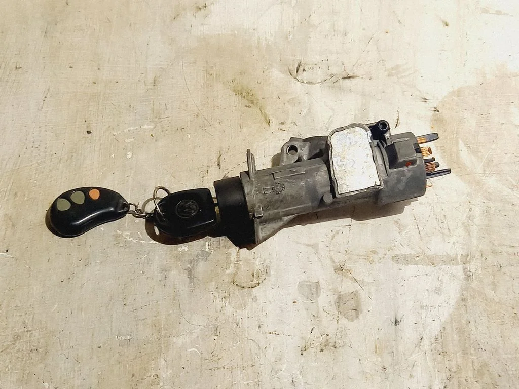 Ignition lock – Volkswagen Passat B5 (1997-2000)