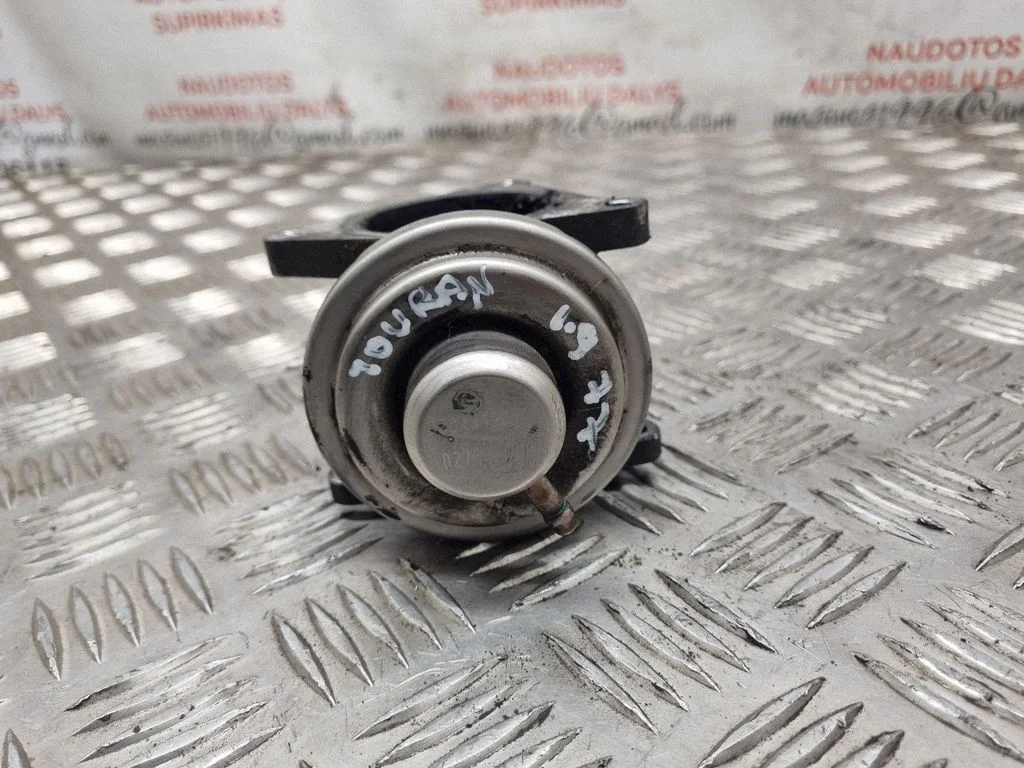 EGR valve – Volkswagen Touran I (2003-2010)