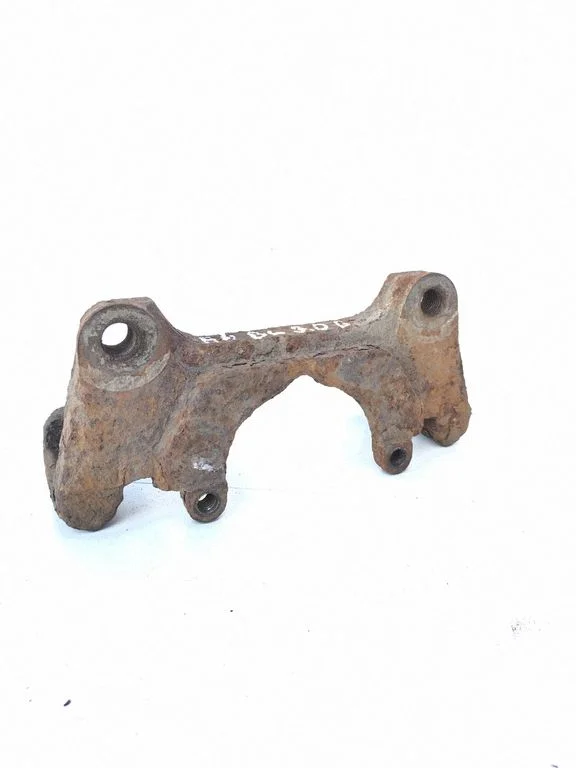 Piduriklotside hoidik/kandur (tagumine) – Audi A4 S4 B6 8E 8H (2001-2005)