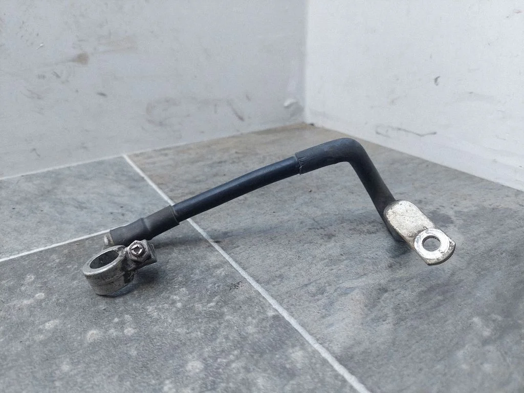Negative earth cable (battery) – Volkswagen Golf Plus (2005-2013)