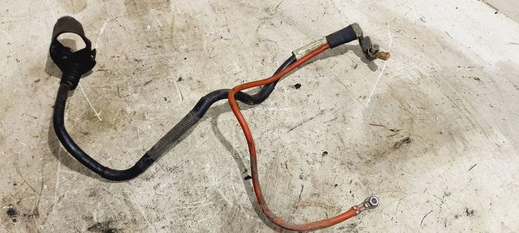 Positive cable (battery) – Volkswagen Passat CC (2008-2016)