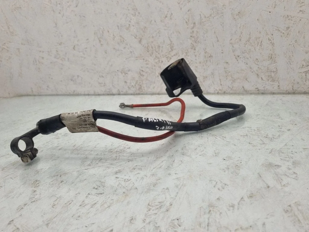 Positive cable (battery) – Volkswagen Passat CC (2008-2016)