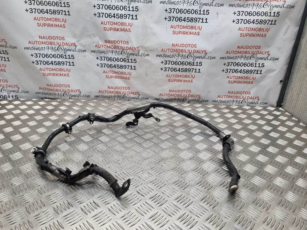 Przewód plusowy (akumulatora) – Volkswagen Touareg I (2002-2010)
