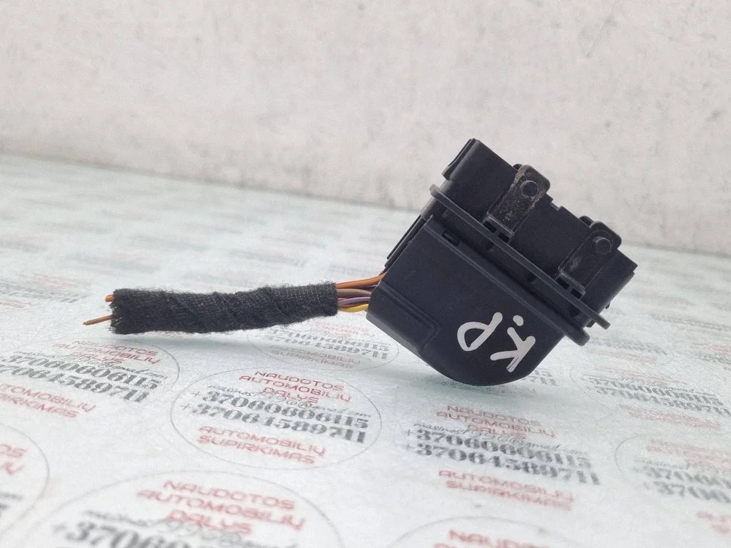 Front door wiring loom 8K0972701
