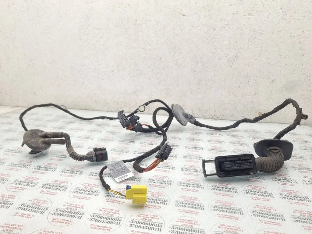 Front door wiring loom 8K0971030
