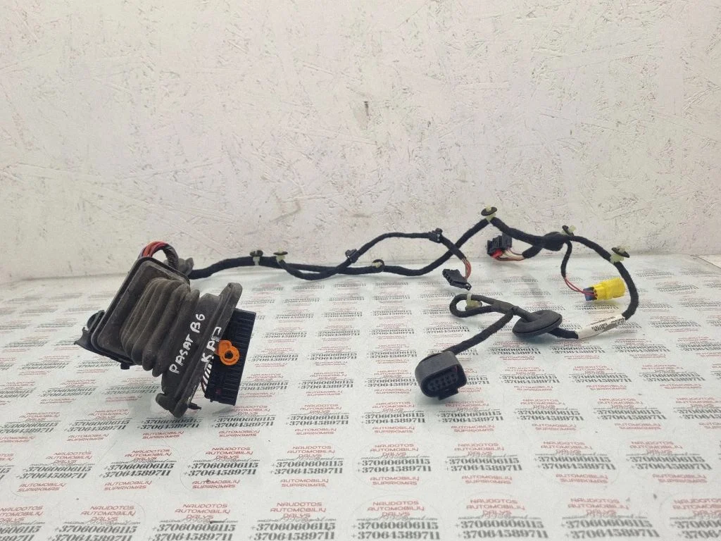 Priekšējo durvju vadu instalācija – Volkswagen Passat CC (2008-2016)