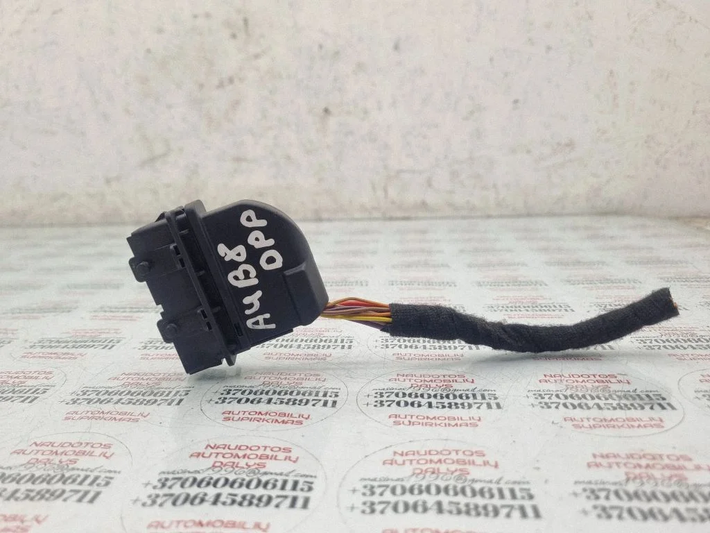 Esiukse juhtmestik 8K0972701