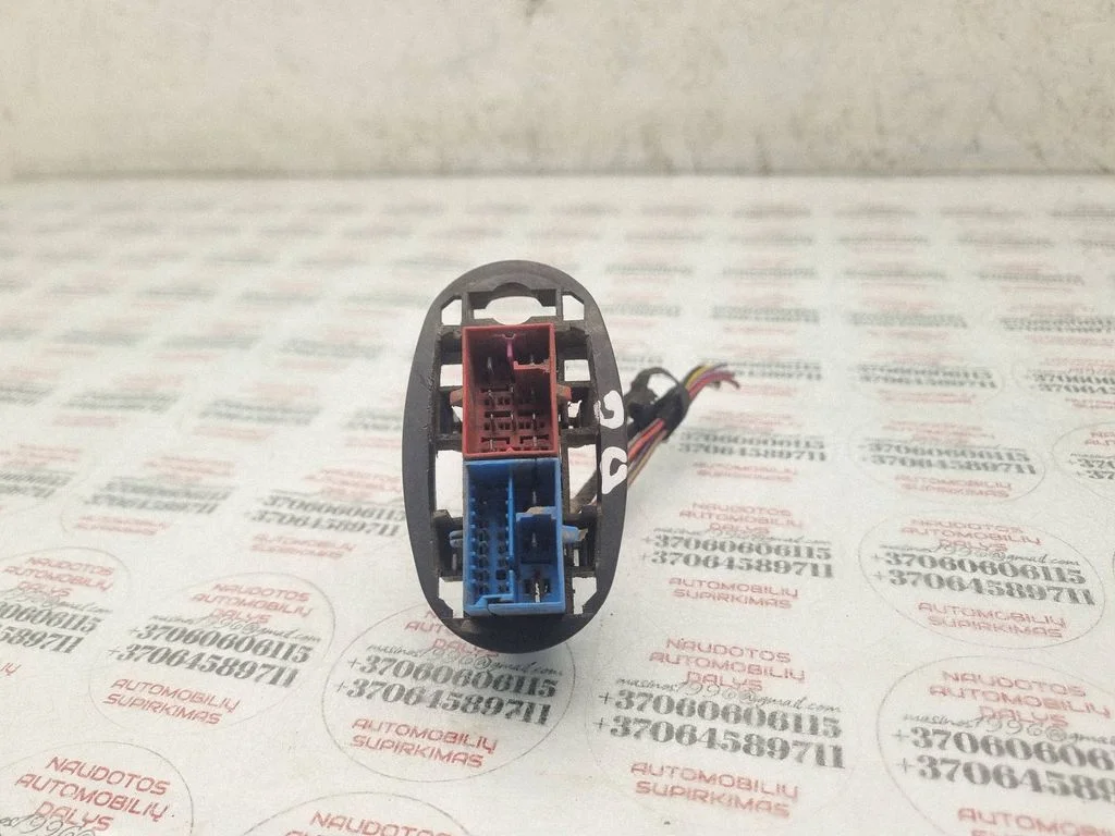 Rear door wiring loom – Audi A6 Allroad C5 (1999-2005)