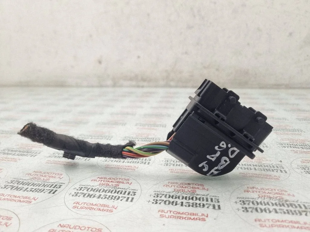 Rear door wiring loom 8K0972701