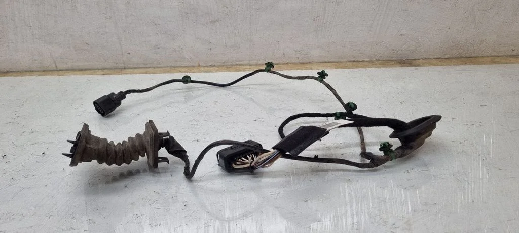 Tagaukse juhtmestik – Volkswagen Golf Plus (2005-2013)