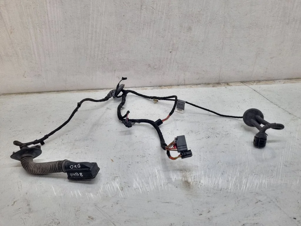 Rear door wiring loom – Audi A4 Allroad B8 (2008-2016)