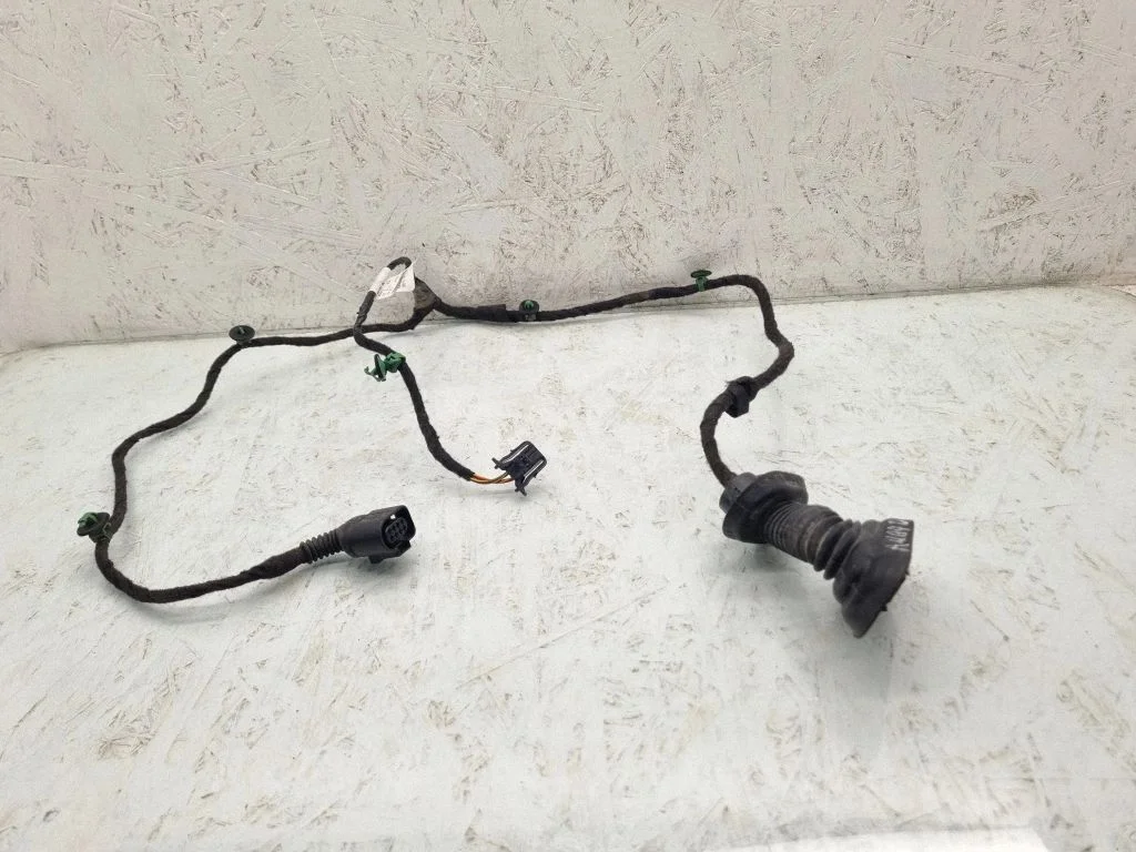 Rear door wiring loom 8E0971687H