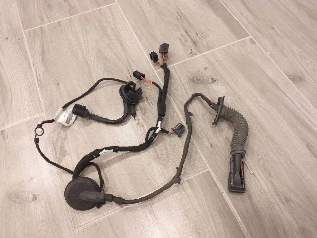 Rear door wiring loom – Audi A4 Allroad B8 (2008-2016)