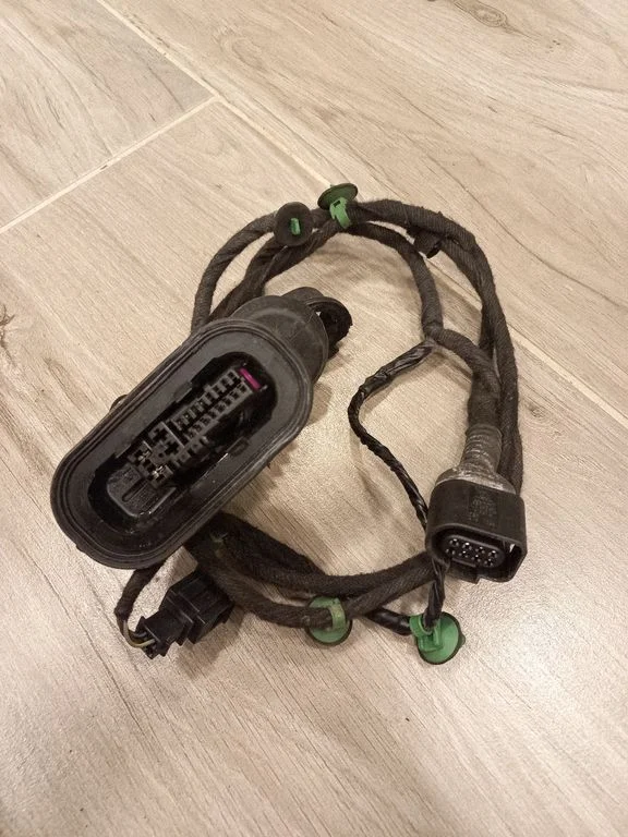 Tagaukse juhtmestik – Audi A4 S4 B7 8E 8H (2005-2008)
