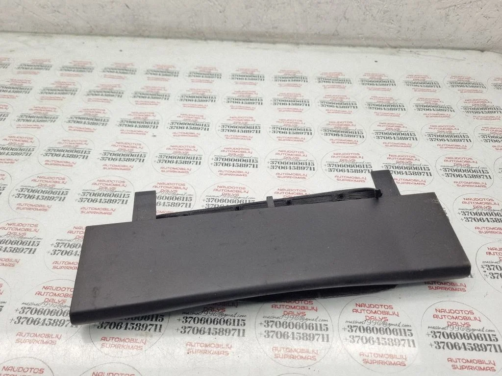 Steering wheel column trim – Volkswagen Touran I (2003-2010)