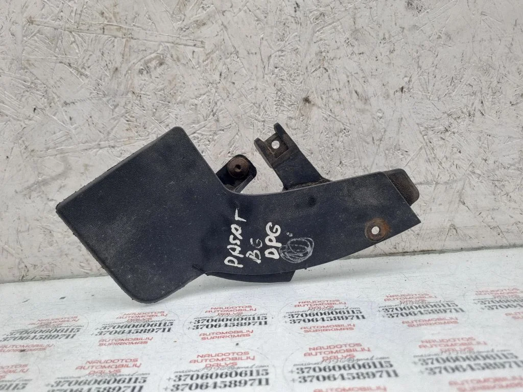 Aizmugurējais dubļusargs 3C0854856A
