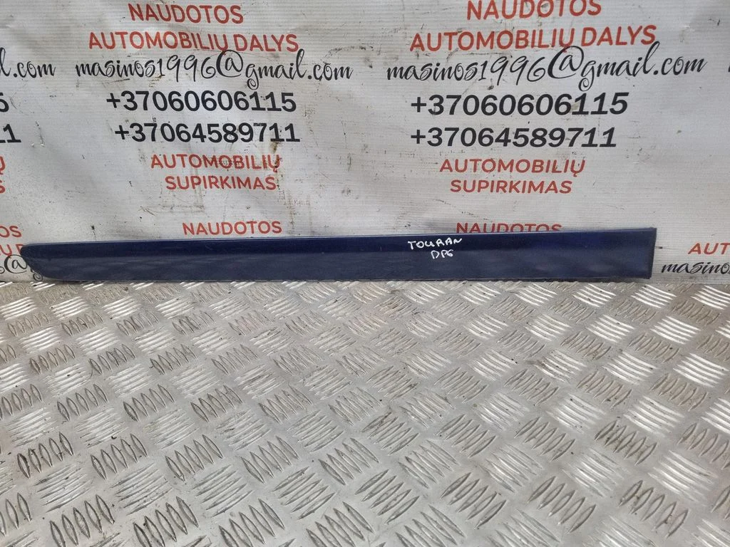 Tagaukse liist (mold) 1T0853754B