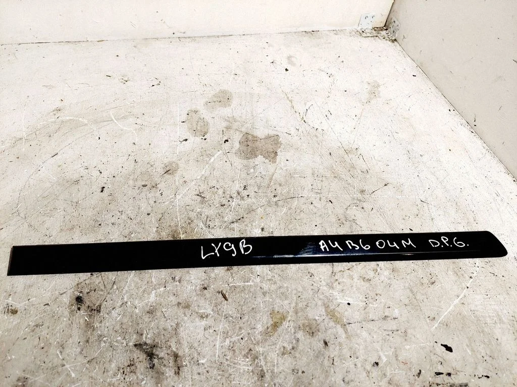 Tagaukse liist (mold) 8E0853964