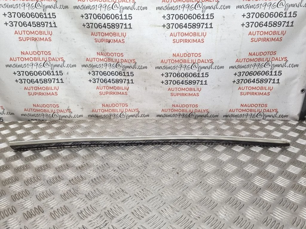 Front door trim (molding) 1T0853516G