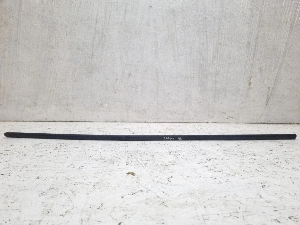 Front door trim (molding) 3C0853515