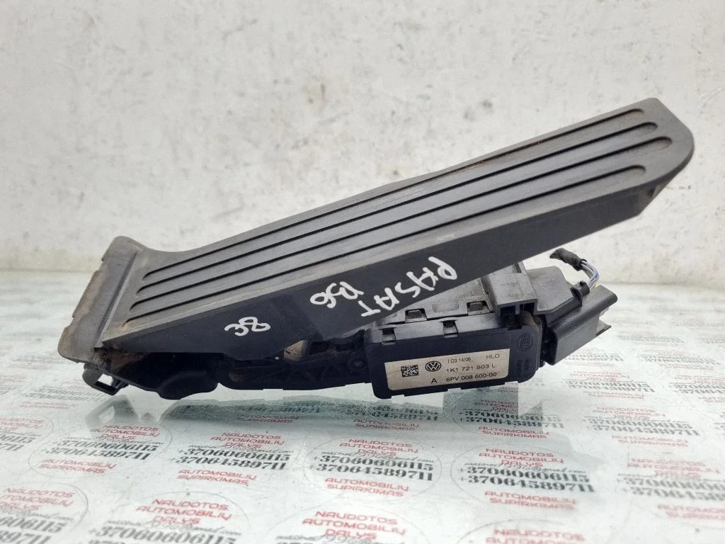 Pedał gazu 1K1721503L