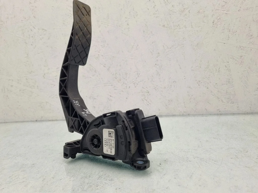 Accelerator throttle pedal 8K1721523
