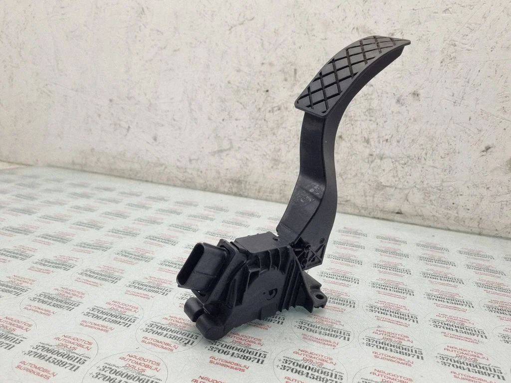 Accelerator throttle pedal 5Q1723503H