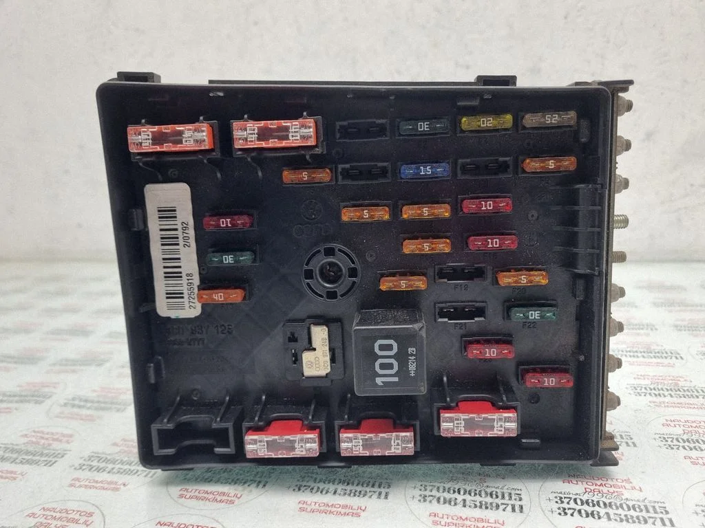 Drošinātāju bloks 3C0937125