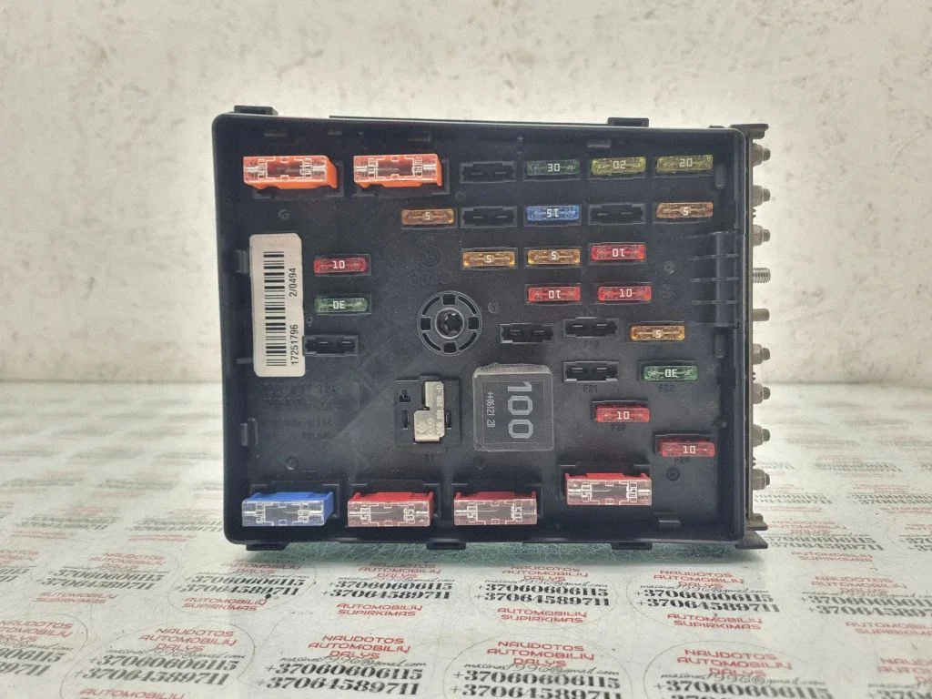 Drošinātāju bloks 3C0937125