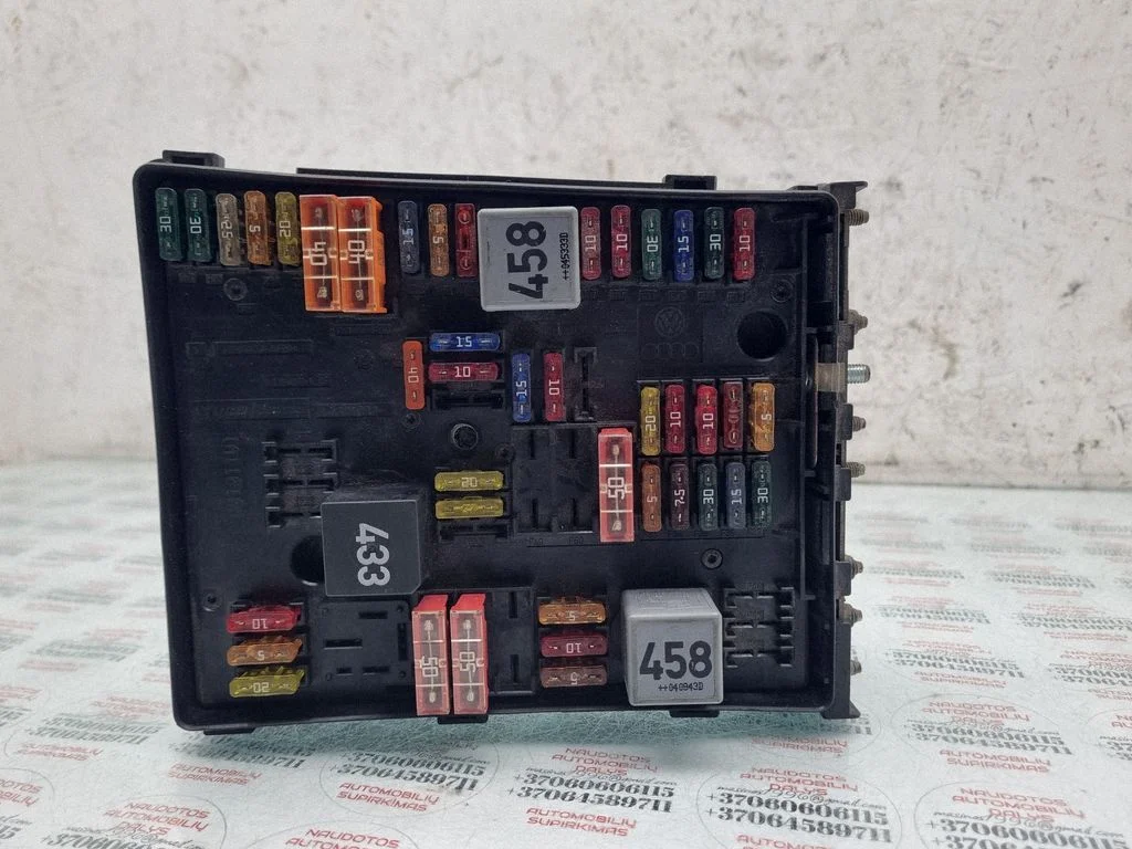 Fuse module – Volkswagen Touran I (2003-2010)