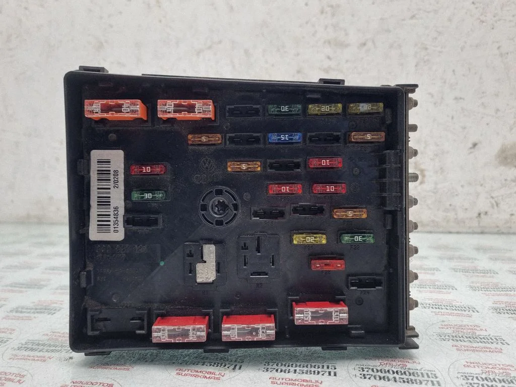 Drošinātāju bloks 3C0937125