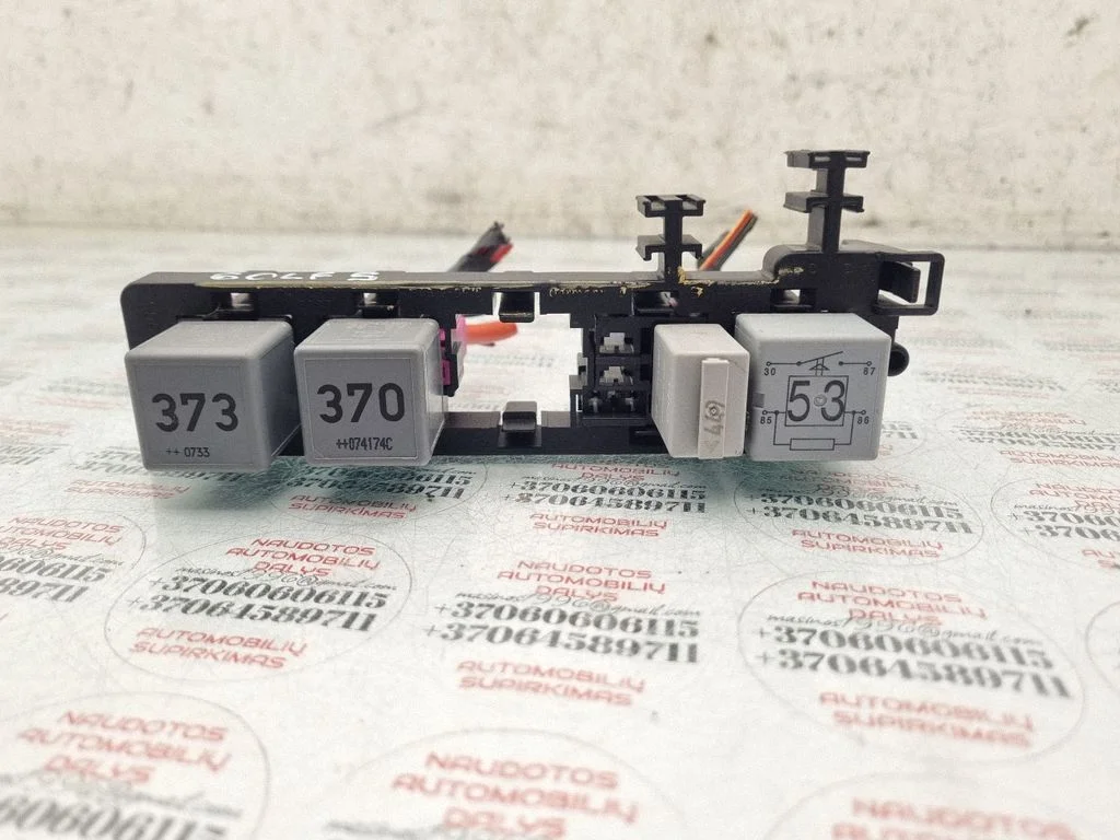 Fuse module – Volkswagen Golf Plus (2005-2013)