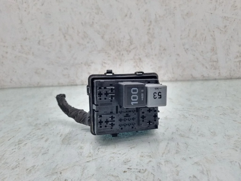 Drošinātāju bloks 1K0937507B