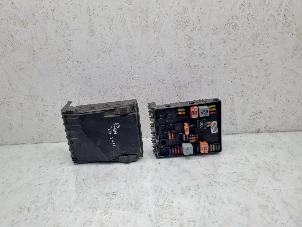 Fuse module – Audi A3 S3 8P (2003-2012)