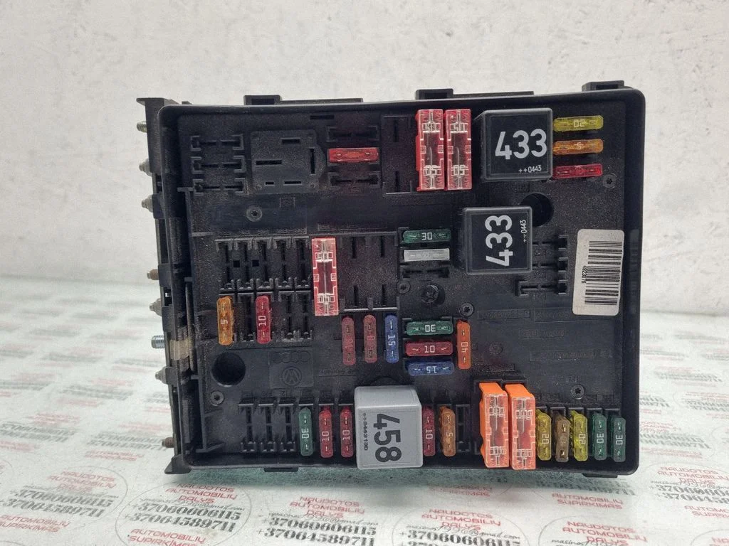 Fuse module – Audi A3 S3 8P (2003-2012)