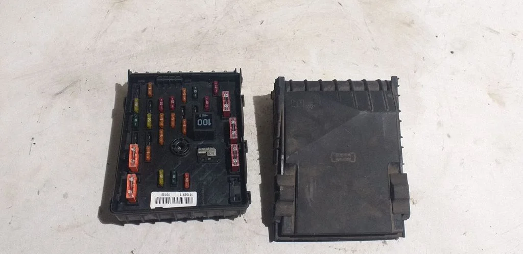Fuse module – Volkswagen Passat CC (2008-2016)