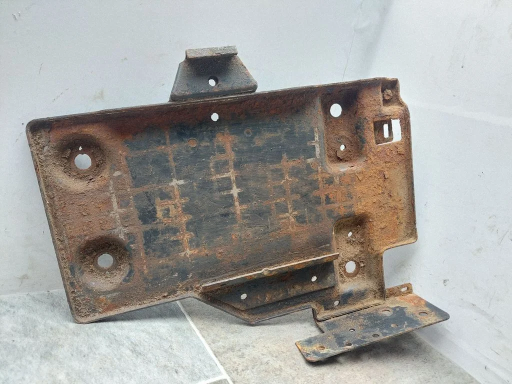 Akumulatora paliktnis 7M3804841B